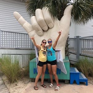 Meet your Posher, Carly